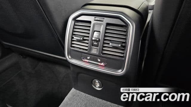 Porsche Macan 2018 — Şəkil 17/20