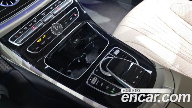 Mercedes-Benz CLS-Class 2019 — фото 9 из 20