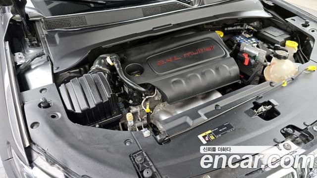 Jeep Compass 2022 — Photo 21/32