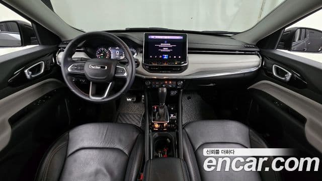 Jeep Compass 2022 — Photo 24/32