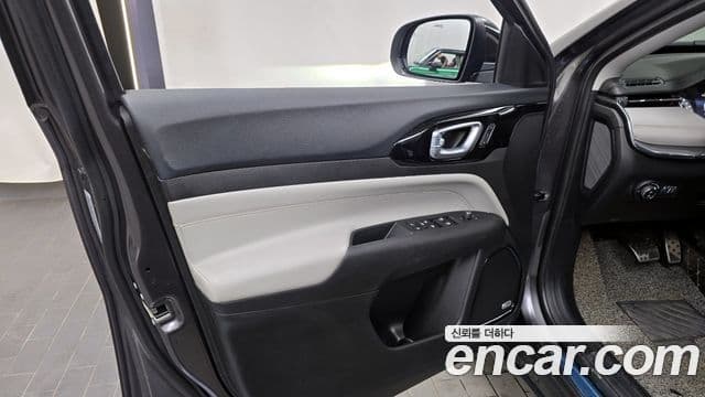 Jeep Compass 2022 — Photo 29/32