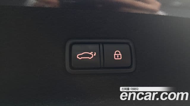 Kia The K9 2018 — Photo 27/36