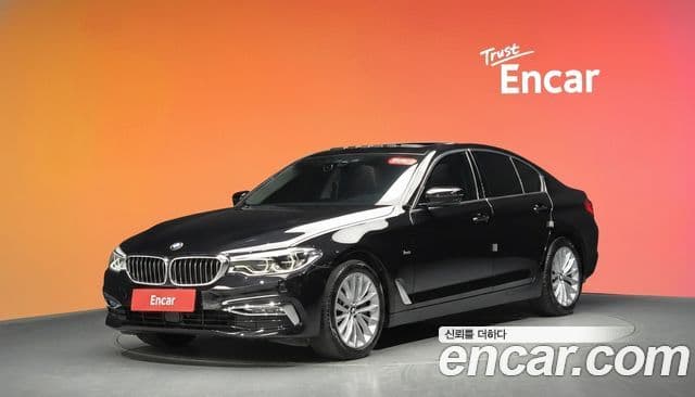 BMW 5 Series 2018 — ფოტო 1/20