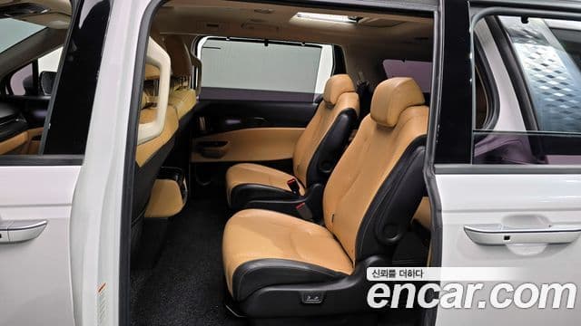 Kia Carnival 2021 — Şəkil 11/20