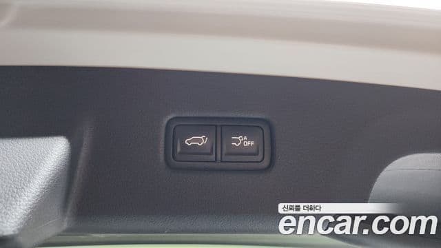 Kia Carnival 2021 — Şəkil 18/20