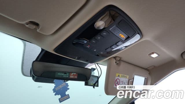 Kia Carnival 2021 — ფოტო 35/35