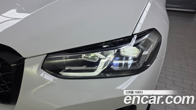 BMW X4 2025 — Photo 29/33