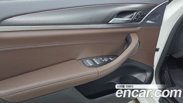 BMW X4 2025 — Photo 26/33
