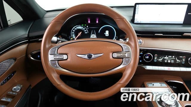 Genesis GV70 2022 — ფოტო 14/20