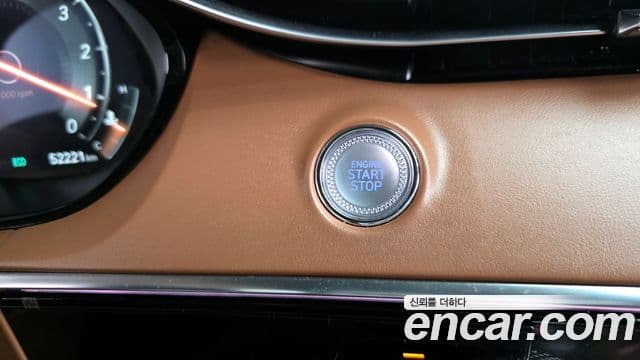 Genesis GV70 2022 — Photo 35/40