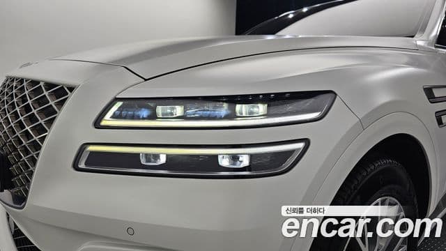 Genesis GV80 2023 — Photo 30/44