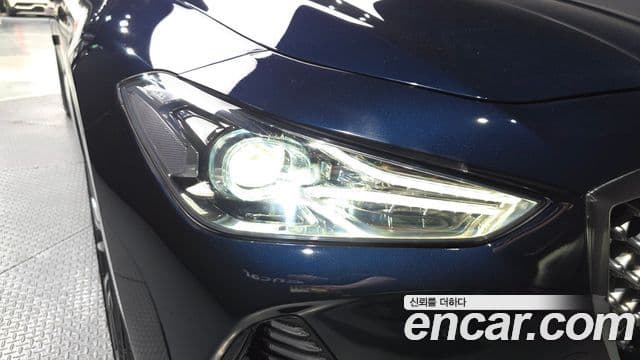 Genesis G70 2019 — Photo 13/35