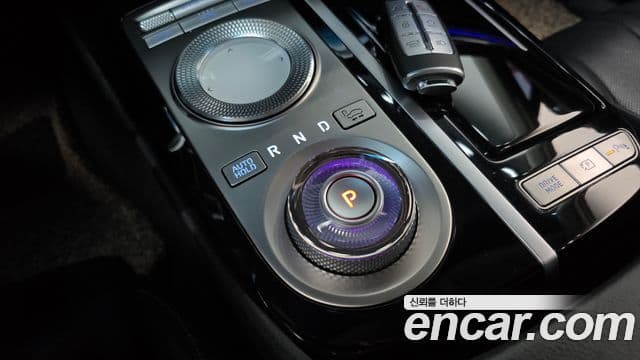 Genesis Electrified G80 2020 — Şəkil 9/20
