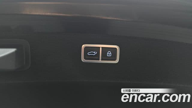 Genesis Electrified G80 2020 — Şəkil 15/20