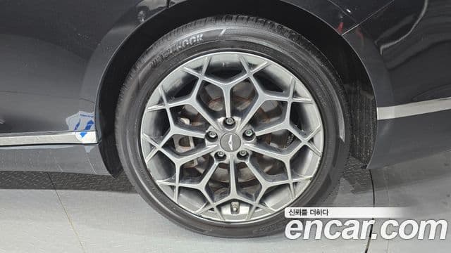 Genesis G80 2020 — Şəkil 15/32