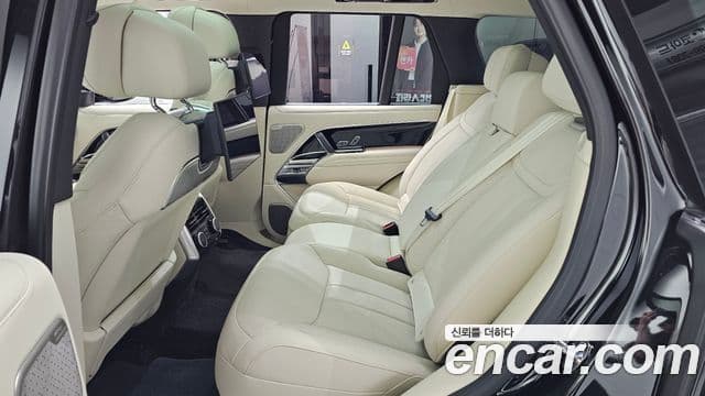 Land Rover Range Rover 2025 — ფოტო 4/20