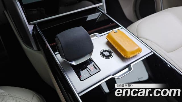 Land Rover Range Rover 2025 — фото 13 из 20