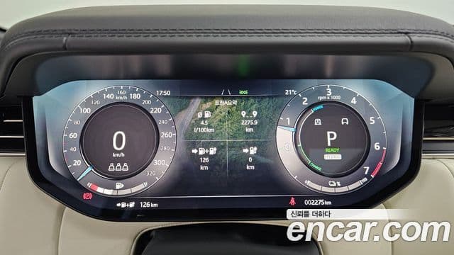 Land Rover Range Rover 2025 — ფოტო 16/20