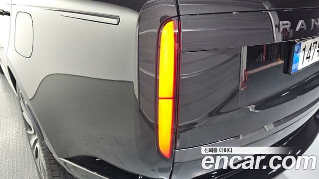 Land Rover Range Rover 2025 — ფოტო 19/20