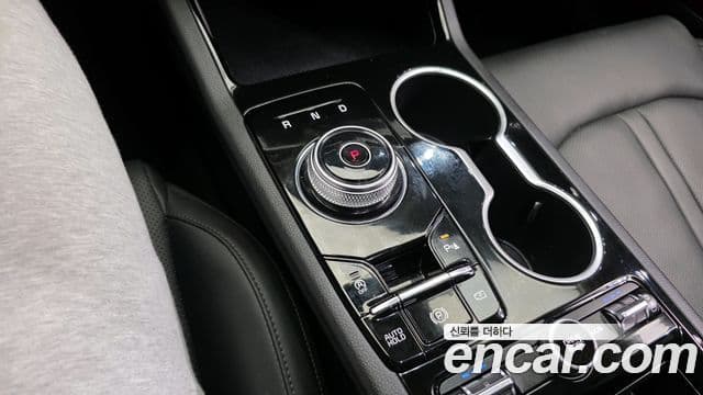 Kia K5 2024 — ფოტო 8/20