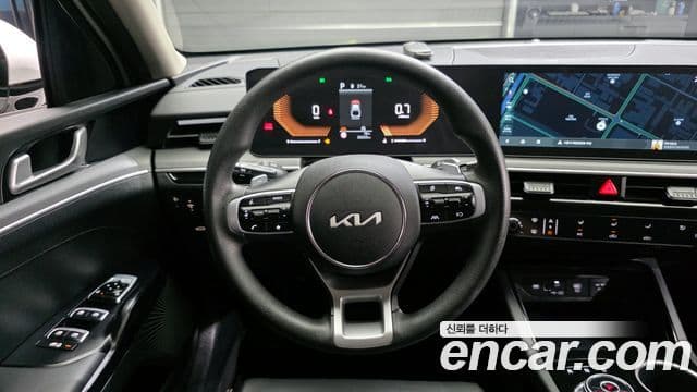 Kia K5 2024 — ფოტო 15/20