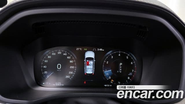 Volvo XC60 2018 — Şəkil 8/20