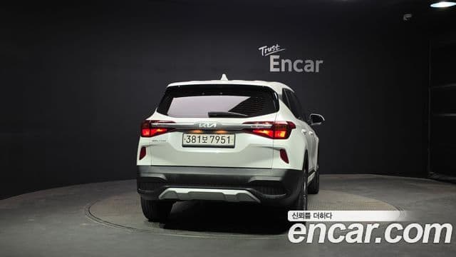 Kia Seltos 2022 — Şəkil 4/20