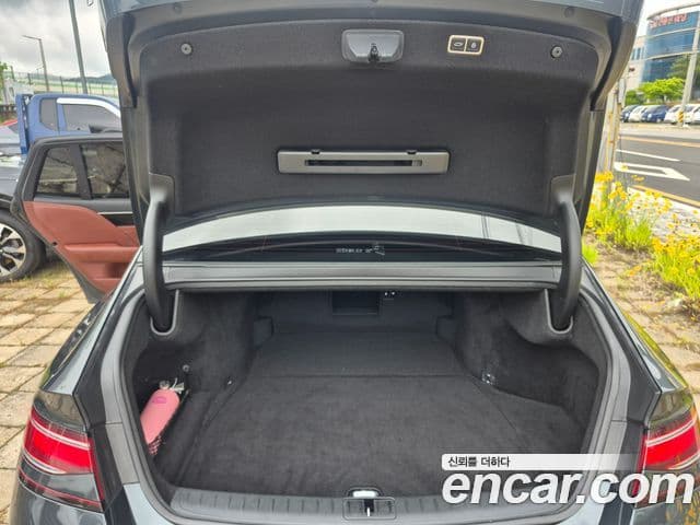 Genesis G90 2022 — Şəkil 19/20