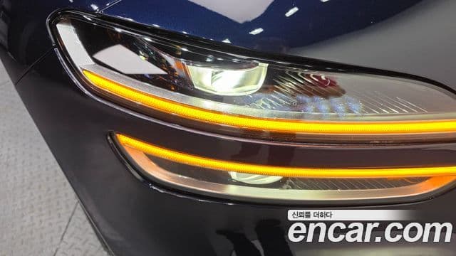 Genesis G70 2021 — ფოტო 2/34