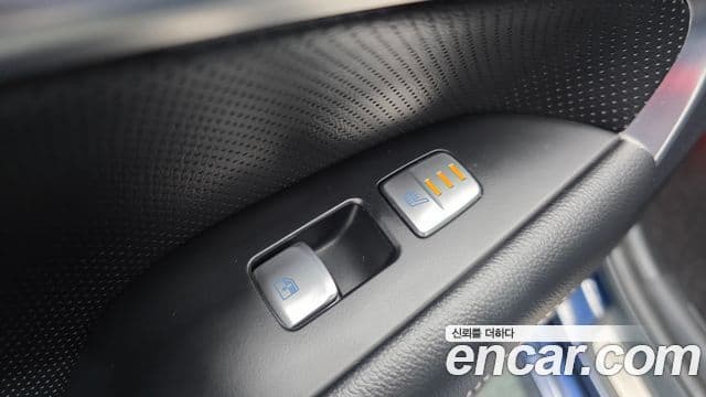 Genesis G70 2021 — ფოტო 14/34