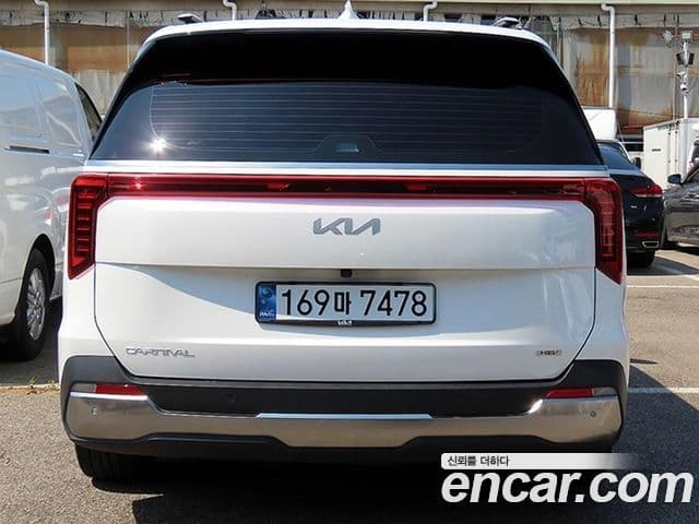 Kia Carnival 2024 — ფოტო 3/20