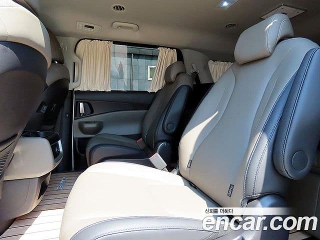 Kia Carnival 2024 — ფოტო 5/20