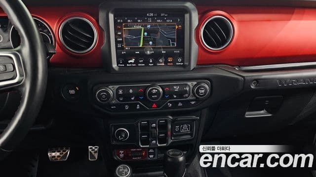 Jeep Wrangler 2021 — Şəkil 13/20