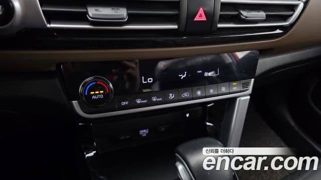 Kia Seltos 2020 — ფოტო 18/20