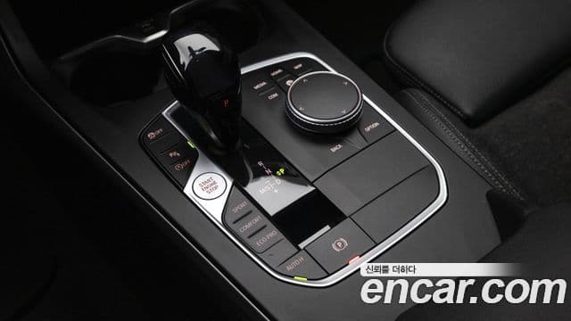 BMW 1 Series 2021 — ფოტო 7/20