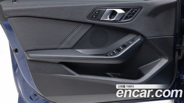 BMW 1 Series 2021 — ფოტო 13/20