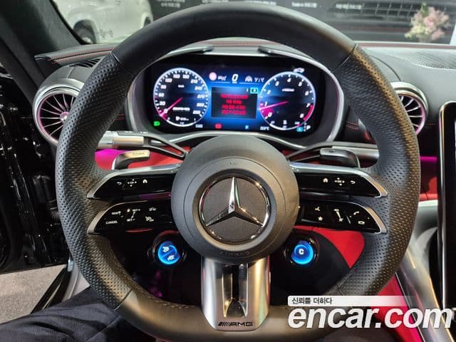 Mercedes-Benz AMG GT 2025 — ფოტო 11/20