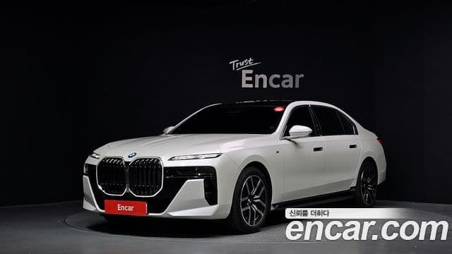 BMW 7 Series 2023 — Şəkil 1/20