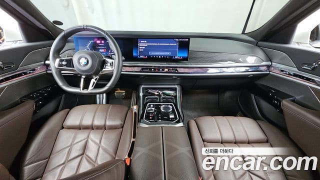 BMW 7 Series 2023 — Şəkil 7/20