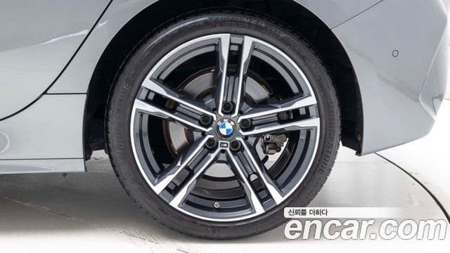 BMW 1 Series 2024 — фото 4 из 20