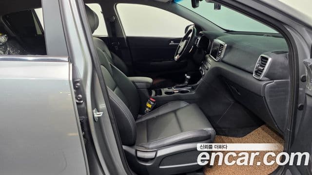 Kia Sportage The Bold 2021 — Фото 11/20