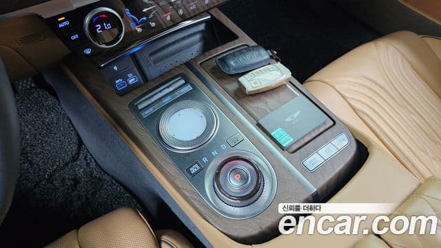 Genesis Electrified G80 2021 — Şəkil 9/20