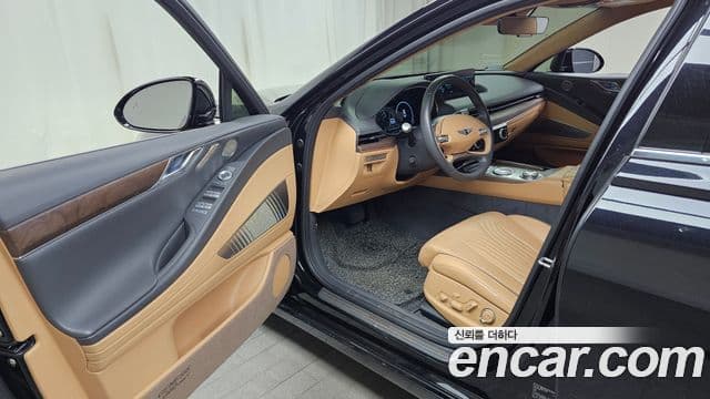 Genesis Electrified G80 2021 — Şəkil 10/20