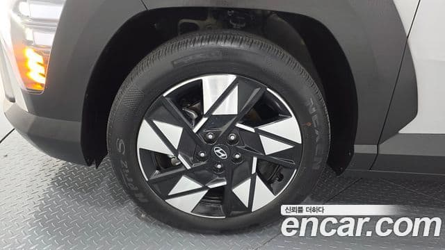 Hyundai Kona 2023 — Şəkil 5/20