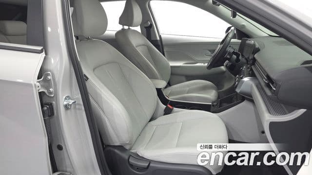 Hyundai Kona 2023 — Şəkil 12/20