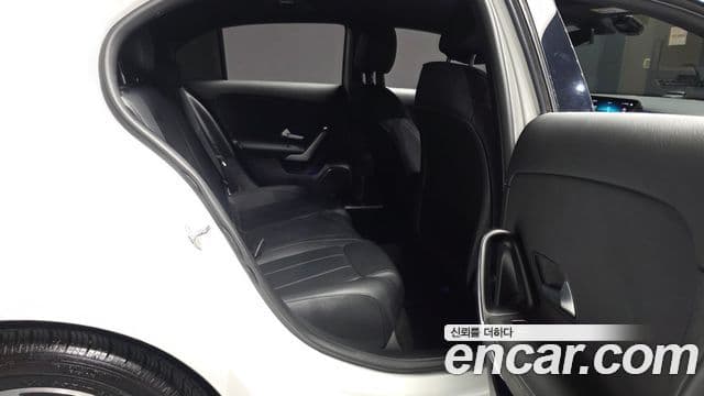 Mercedes-Benz A-Class 2021 — фото 12 из 20