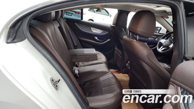 Mercedes-Benz CLS-Class 2021 — Photo 18/35