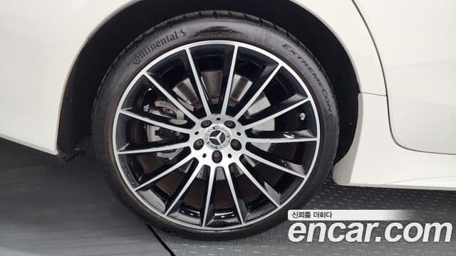 Mercedes-Benz CLS-Class 2021 — Photo 14/35