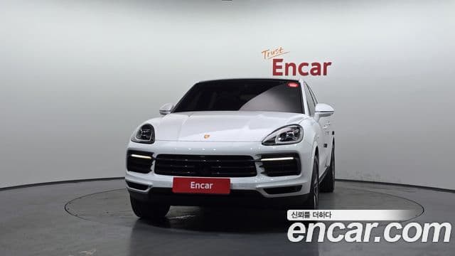 Porsche Cayenne 2023 — ფოტო 3/20