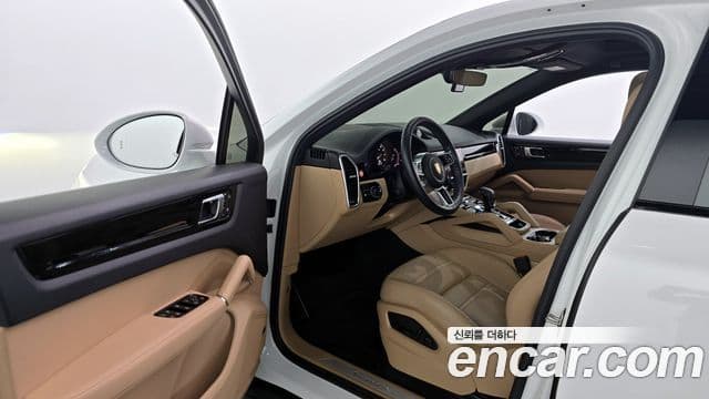 Porsche Cayenne 2023 — Şəkil 10/20